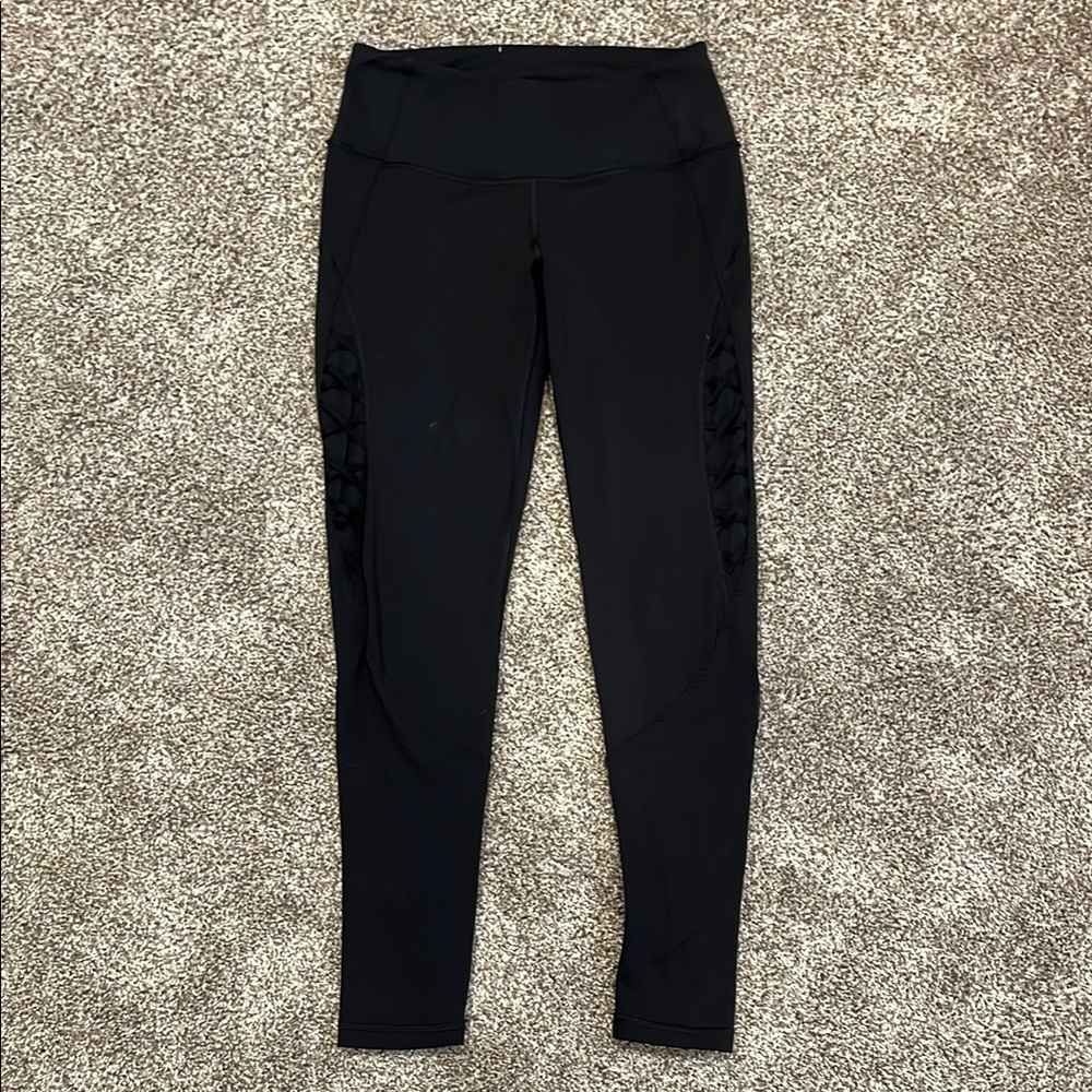 Knockout By Victoria’s Secret Sport Leggings with Criss Cross Detail Size Small